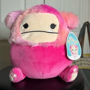 8” Hailey the Bigfoot Squishmallow